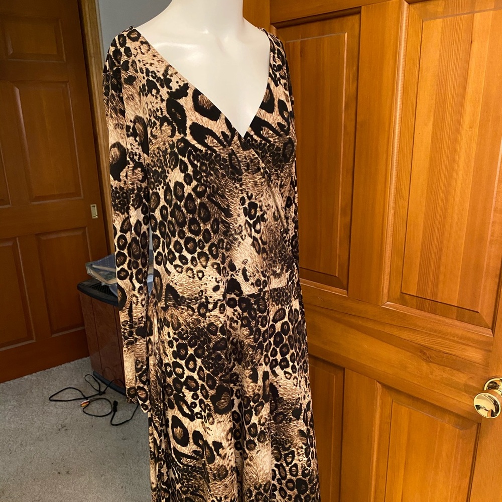 Newport News dress size large